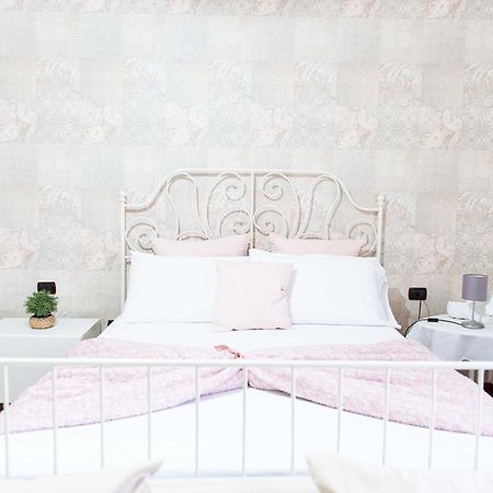 Laetitia Guest House32 Aversa Εξωτερικό φωτογραφία